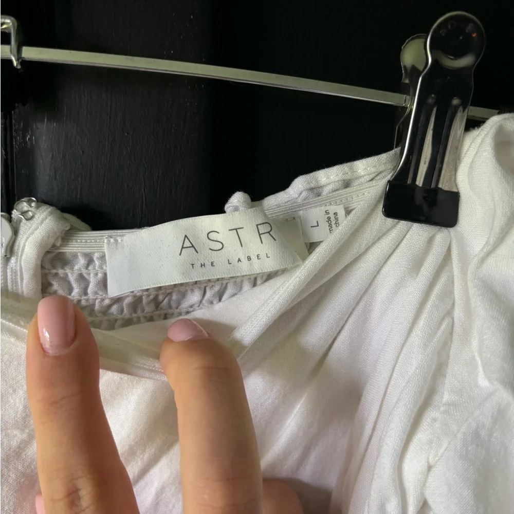 Astr the label white puff sleeve midi dress - Picture 4 of 4